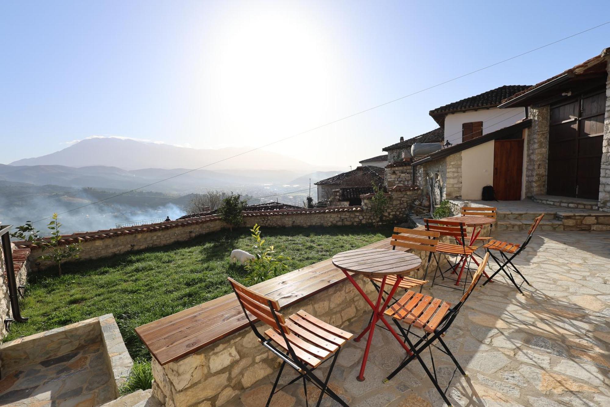 Hera Guest Haus