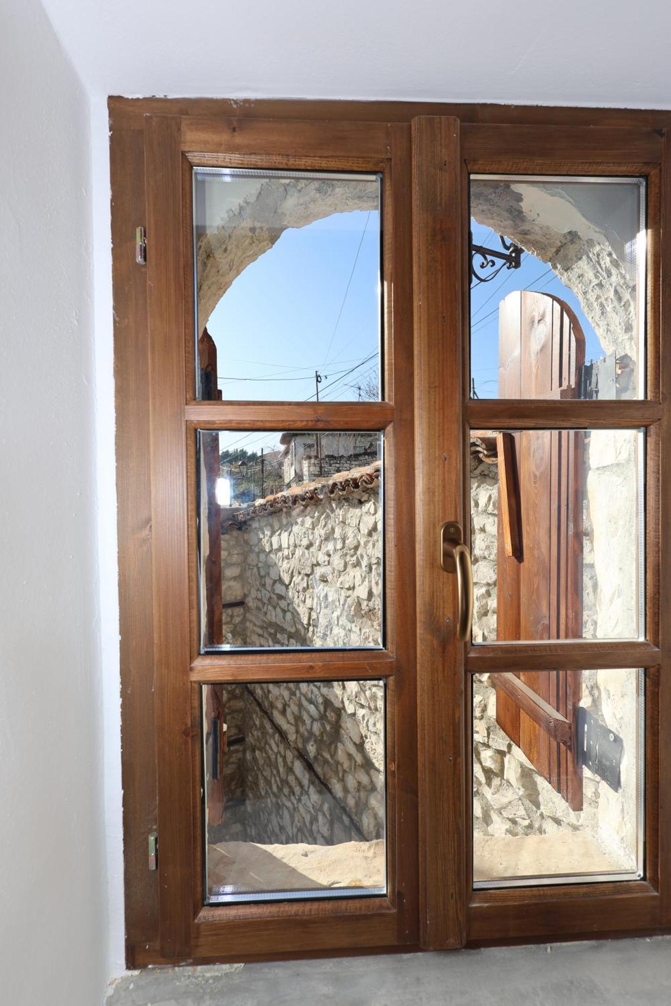 Hera Guest Haus Appartement Berat